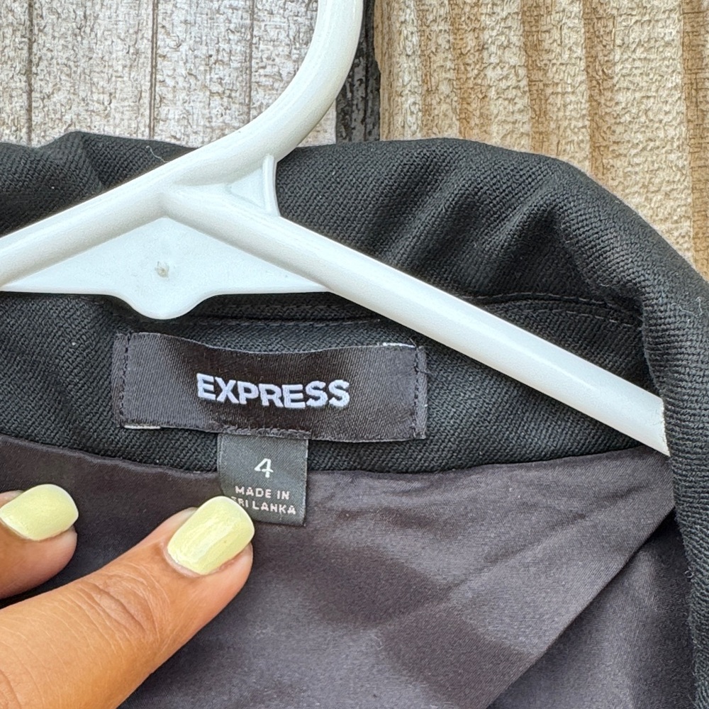Express Classic Black Blazer - Picture 3 of 6